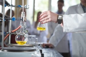 destilação de laboratório